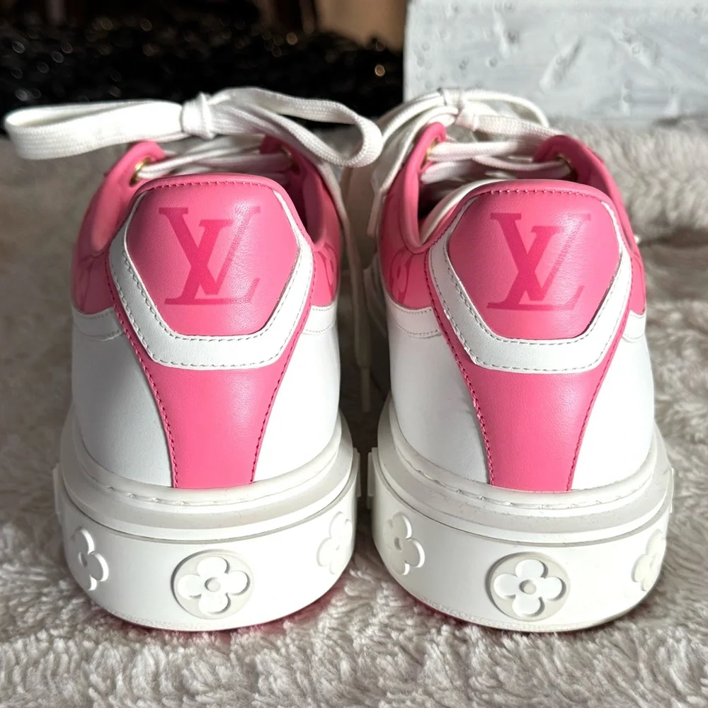 Louis Vuitton Leather Time Out Sneakers